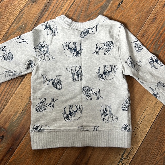 Carters Sweatshirt - Picture 4 of 6